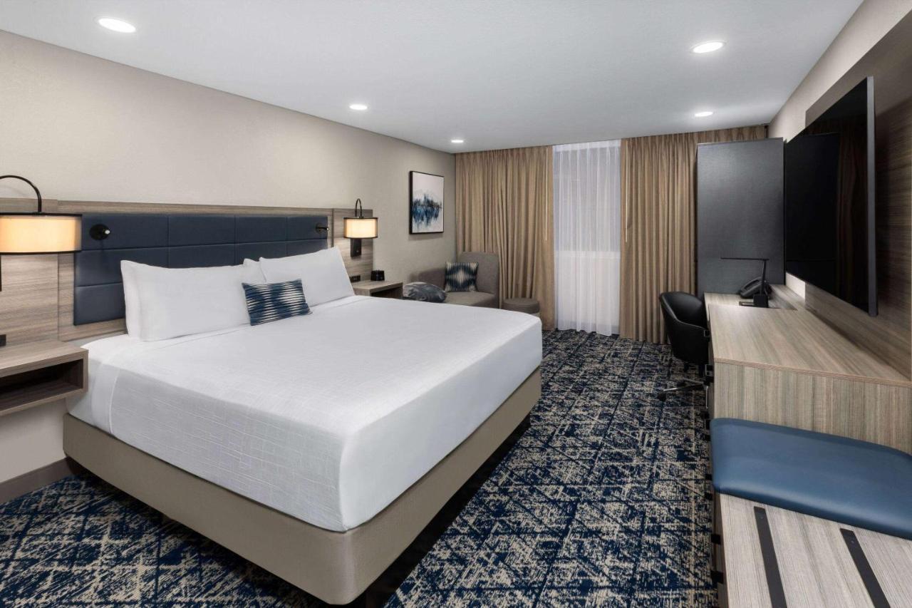 Hotel Wyndham Dfw Airport à Irving Extérieur photo