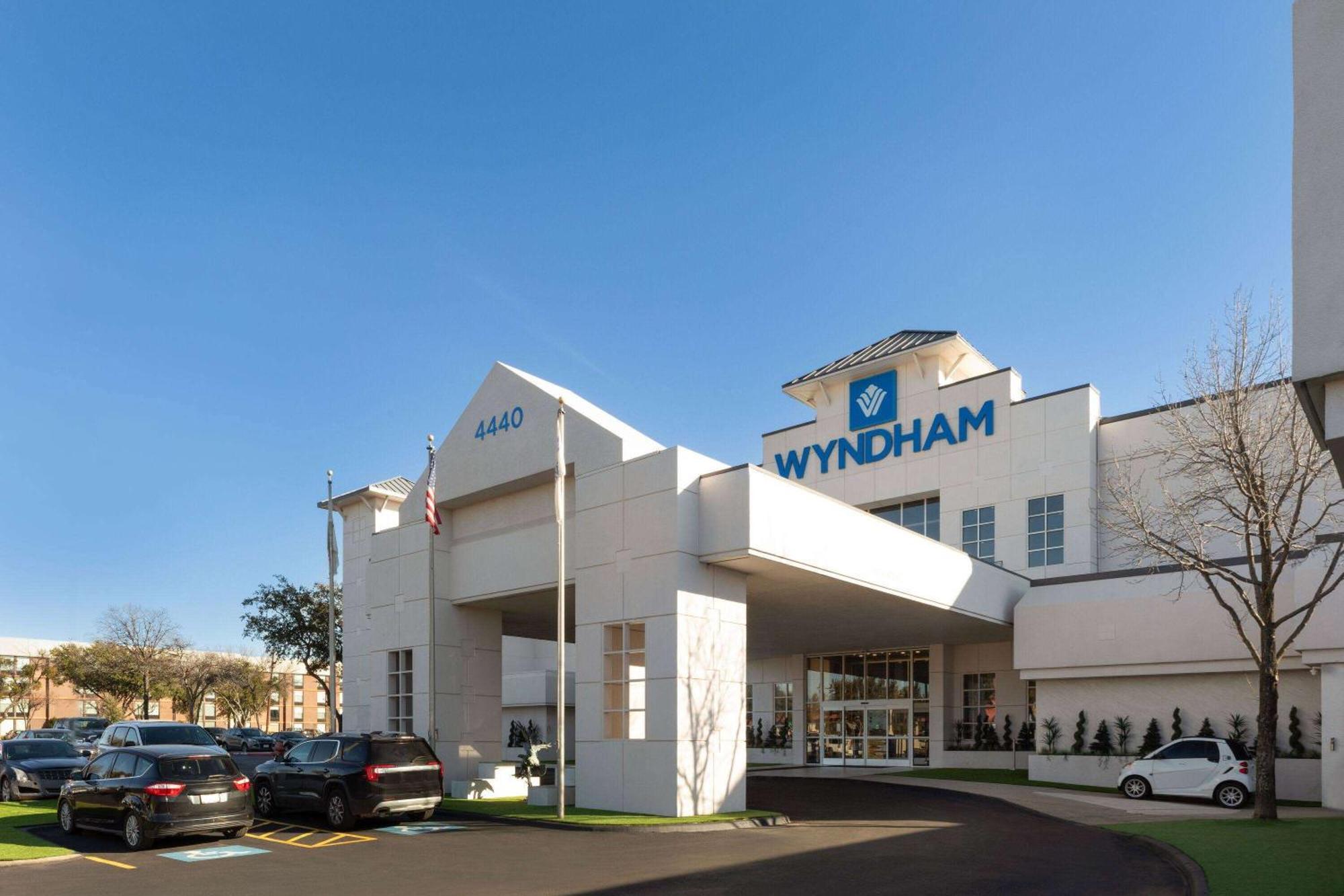 Hotel Wyndham Dfw Airport à Irving Extérieur photo