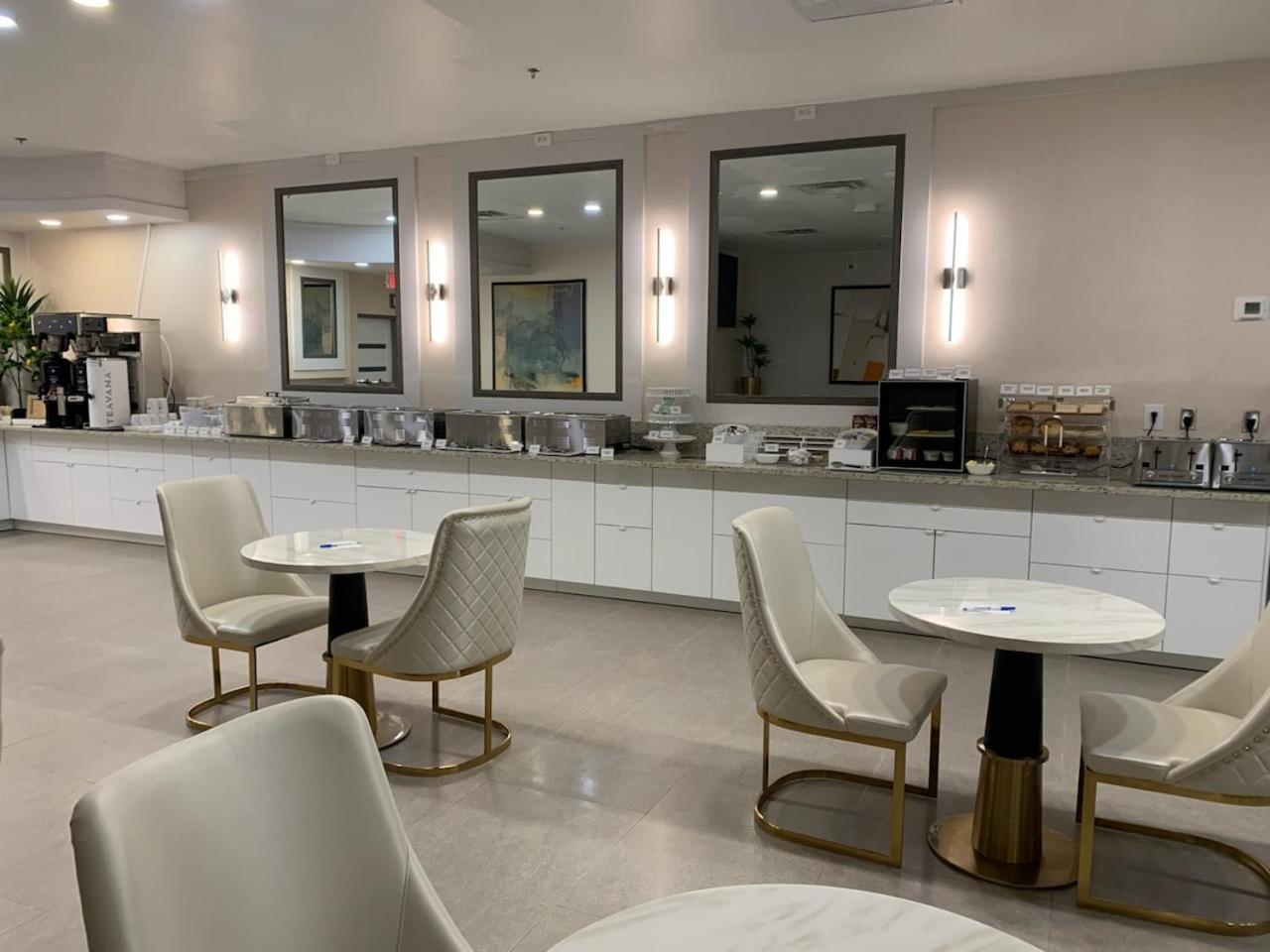 Hotel Wyndham Dfw Airport à Irving Extérieur photo